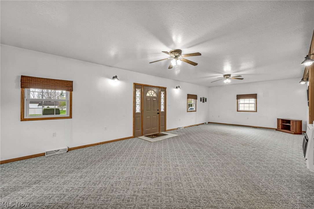 17 E Franklin Street Newton Falls OH 44444