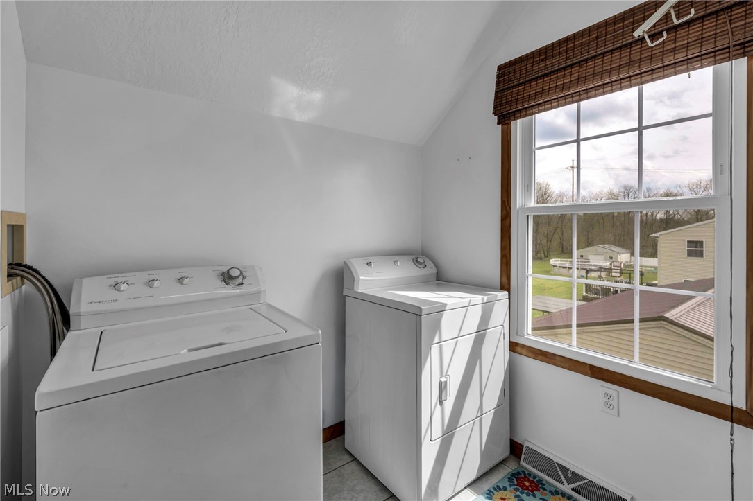 17 E Franklin Street Newton Falls OH 44444