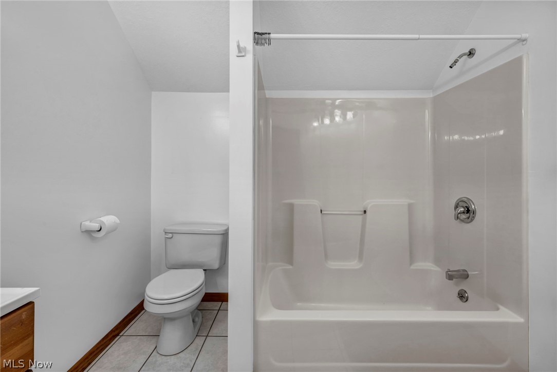 17 E Franklin Street Newton Falls OH 44444