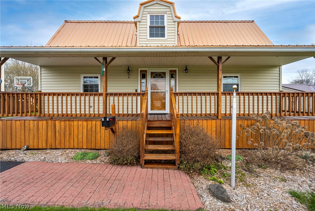 17 E Franklin Street Newton Falls OH 44444
