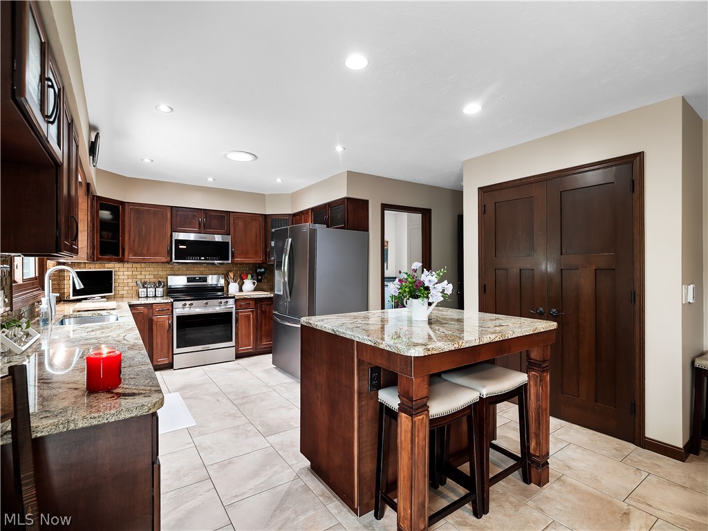 6515 Brookside Road Independence OH 44131