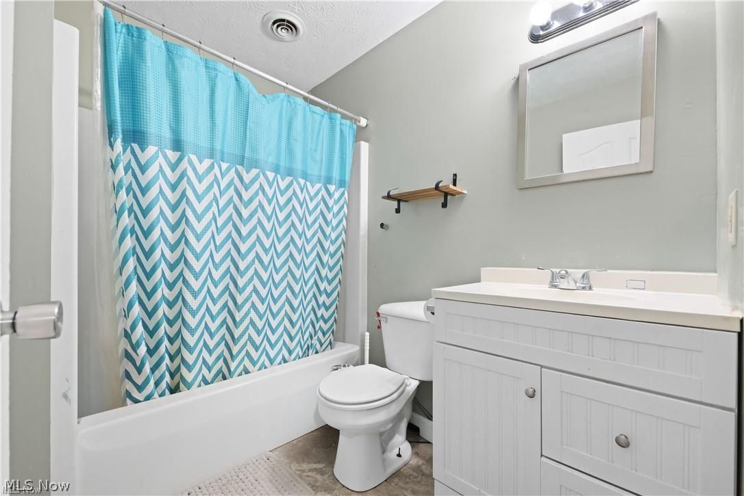 593 Silvercrest Road Wadsworth OH 44281