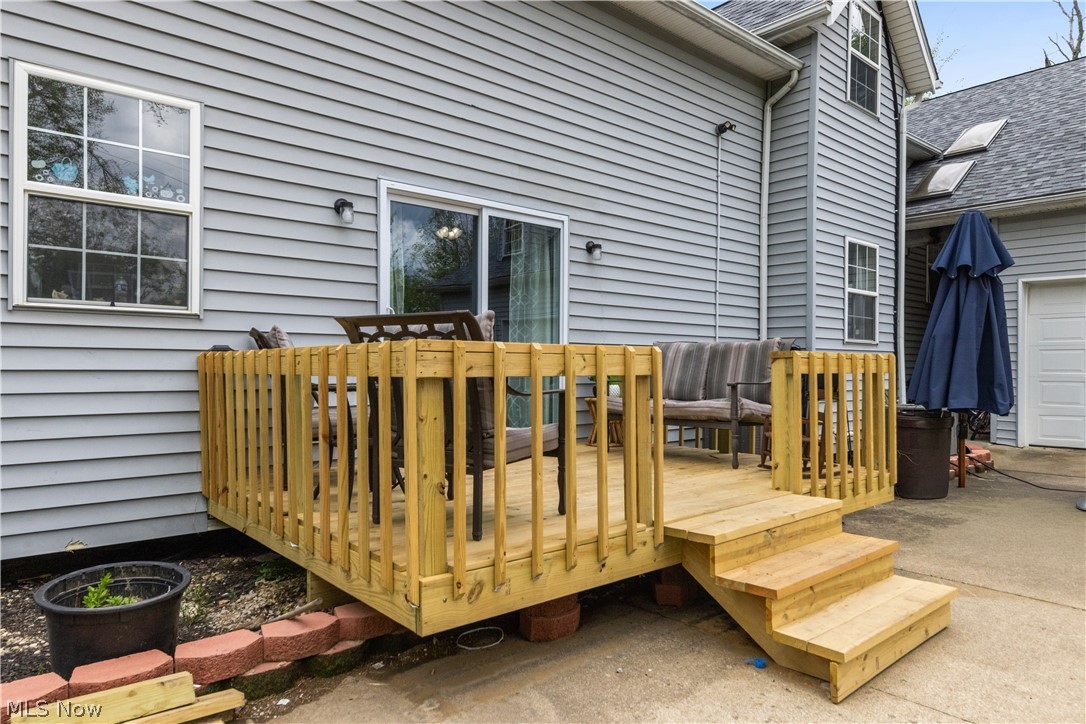 593 Silvercrest Road Wadsworth OH 44281