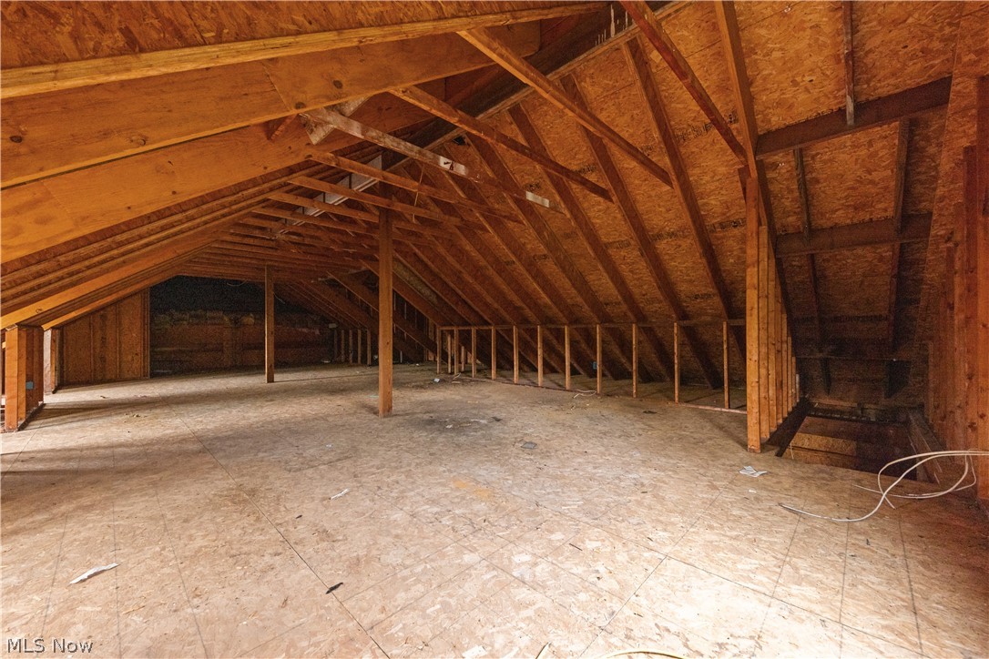 593 Silvercrest Road Wadsworth OH 44281