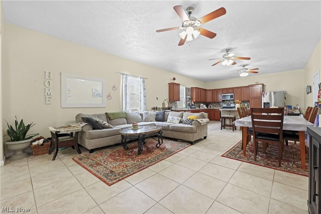 593 Silvercrest Road Wadsworth OH 44281