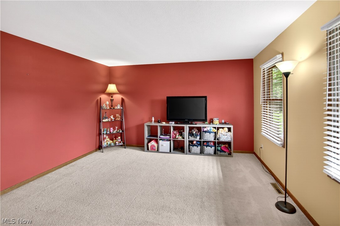 2633 Shamrock Way Wooster OH 44691