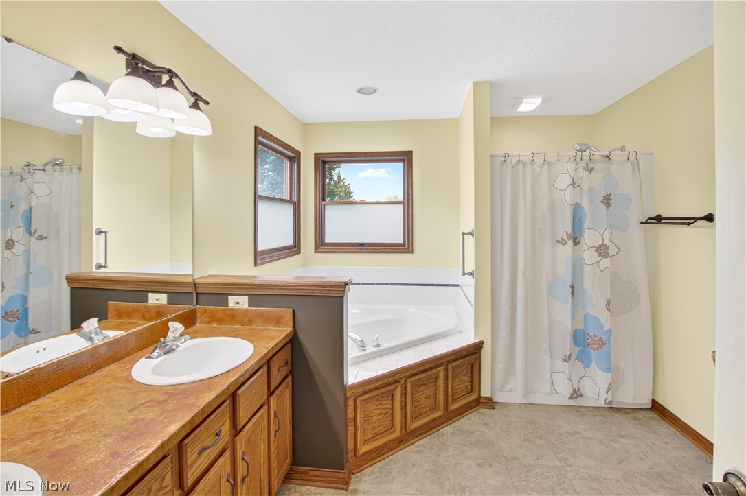 2633 Shamrock Way Wooster OH 44691