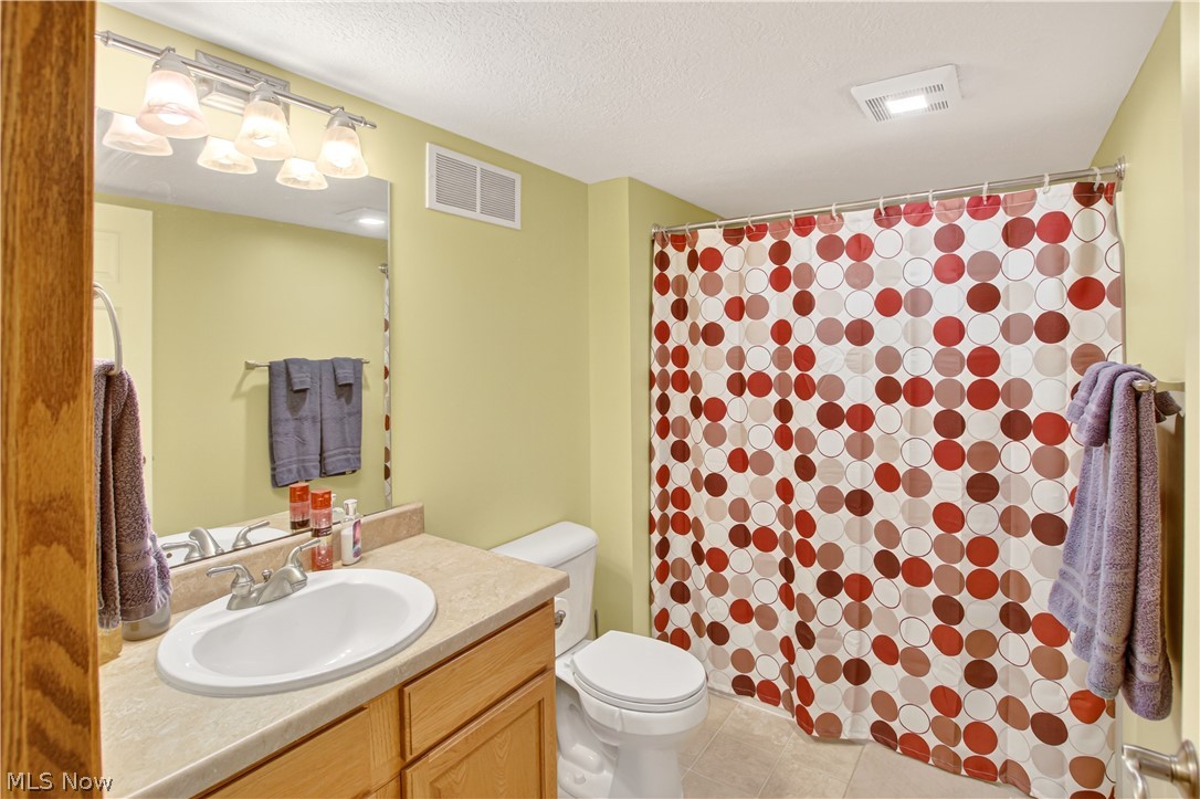 2633 Shamrock Way Wooster OH 44691