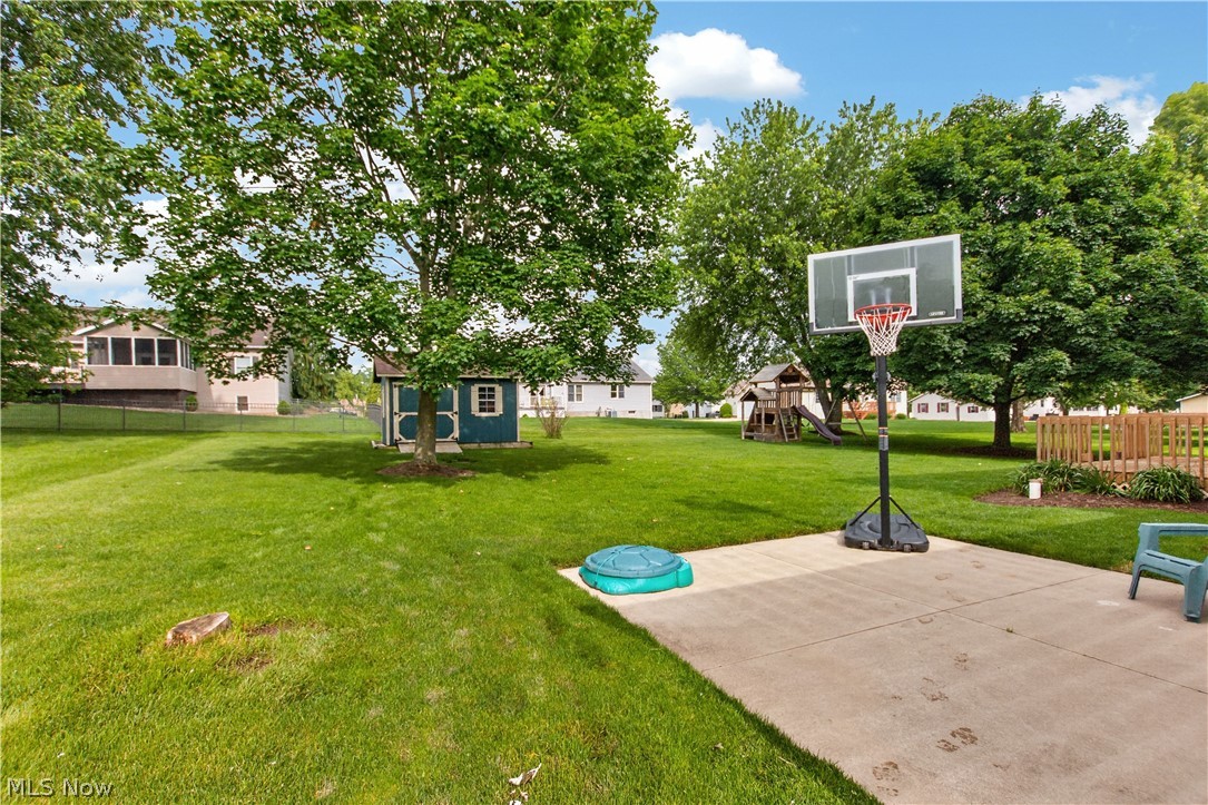 2633 Shamrock Way Wooster OH 44691