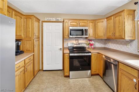 2633 Shamrock Way Wooster OH 44691