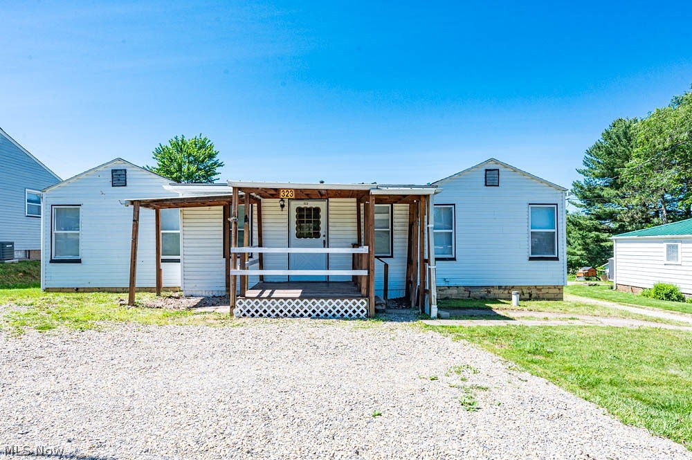 323 Steubenville Road SE Carrollton OH 44615