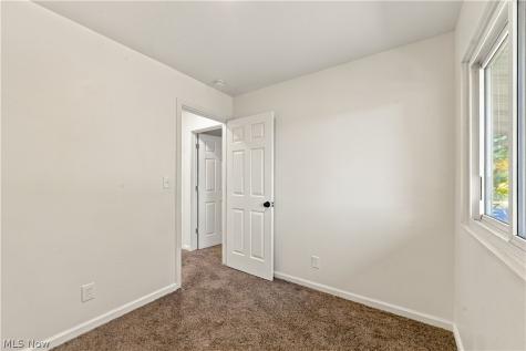 2205 Alden Avenue NW Massillon OH 44647