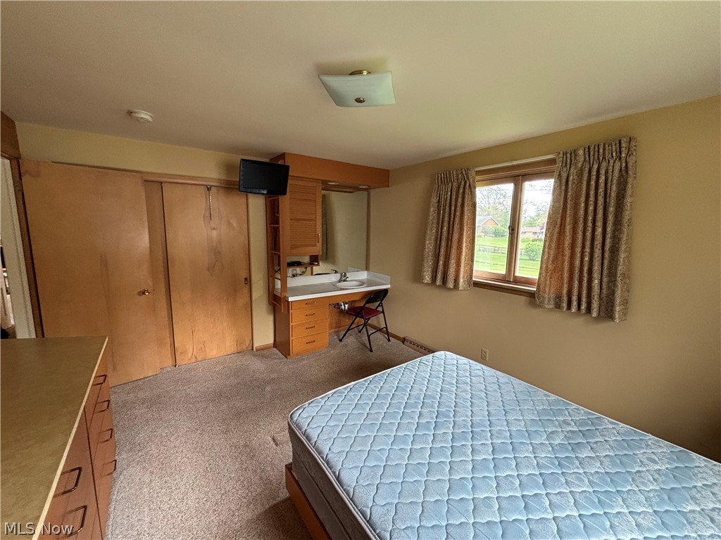 2552 Applegrove Street NW North Canton OH 44720