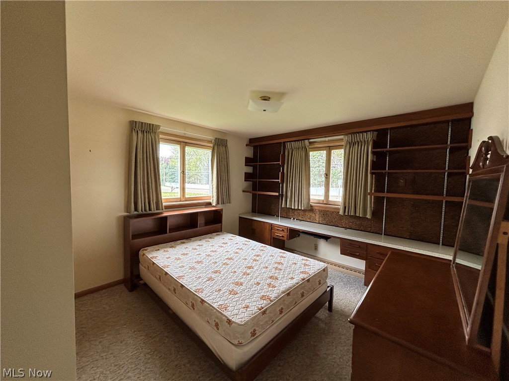 2552 Applegrove Street NW North Canton OH 44720