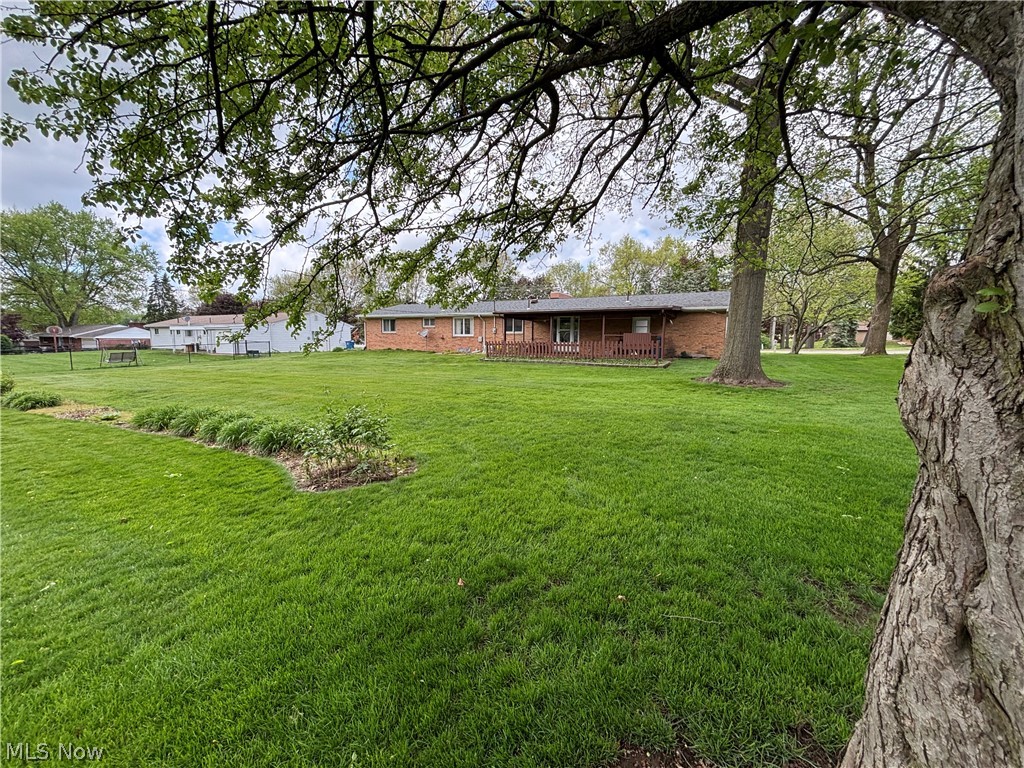 2552 Applegrove Street NW North Canton OH 44720