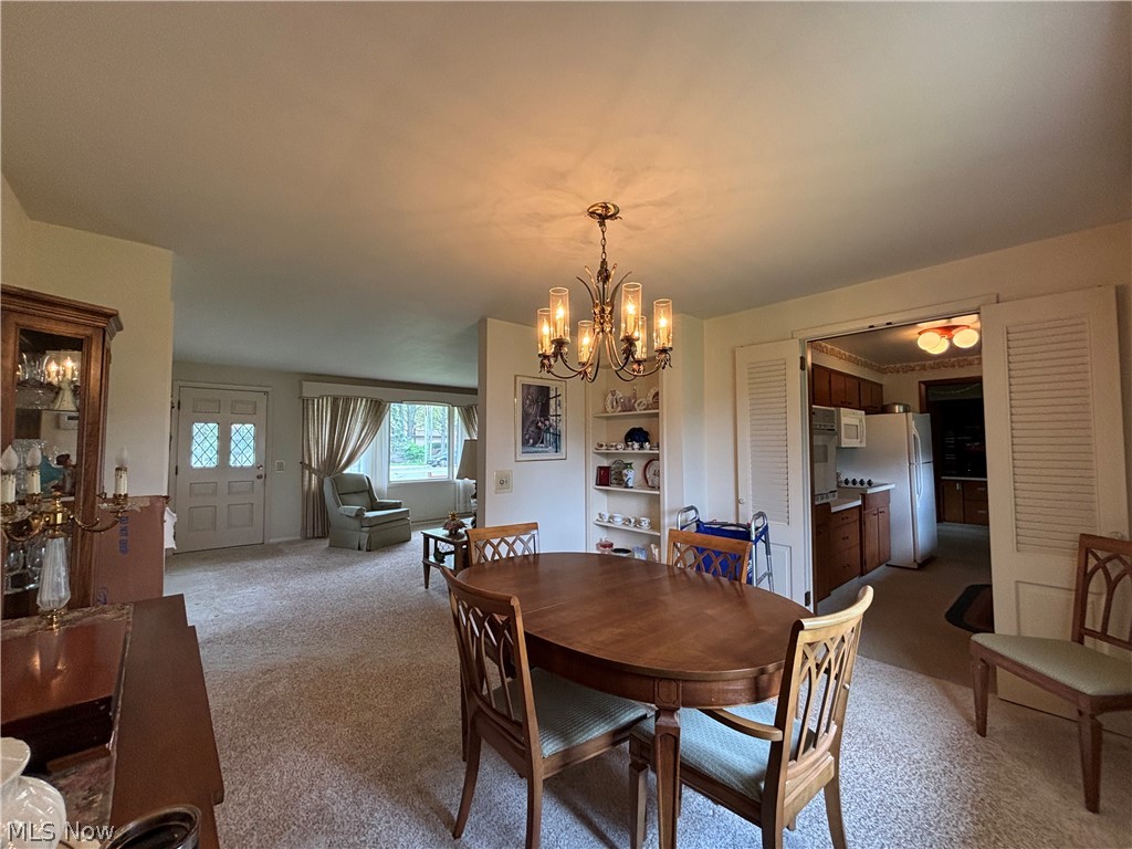 2552 Applegrove Street NW North Canton OH 44720