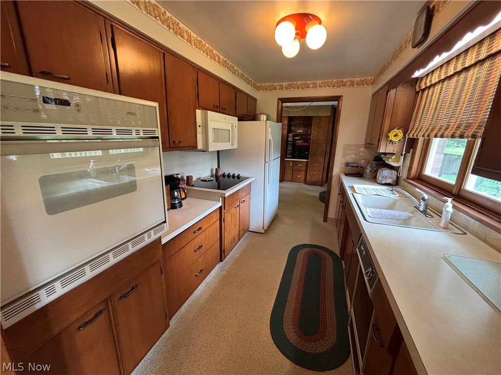 2552 Applegrove Street NW North Canton OH 44720
