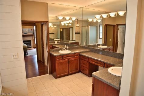 1225 River Run Drive Macedonia OH 44056
