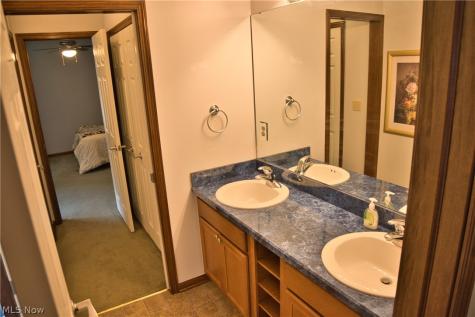 1225 River Run Drive Macedonia OH 44056