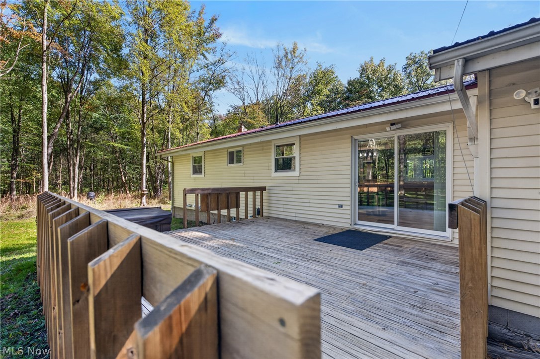 10533 Jones Road Diamond OH 44412