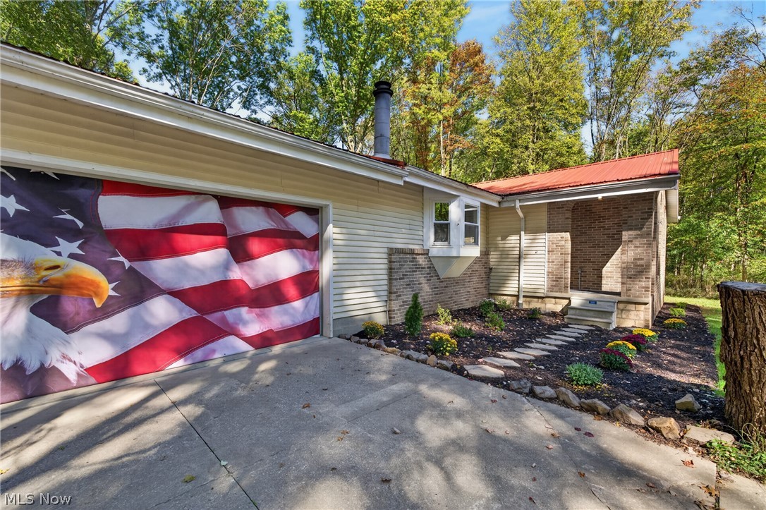 10533 Jones Road Diamond OH 44412