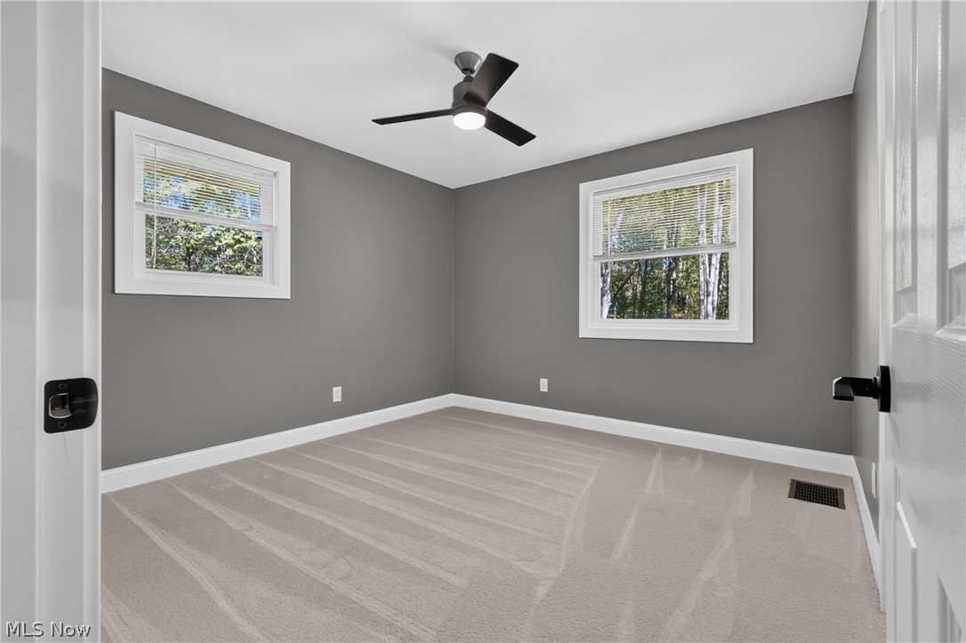 10533 Jones Road Diamond OH 44412