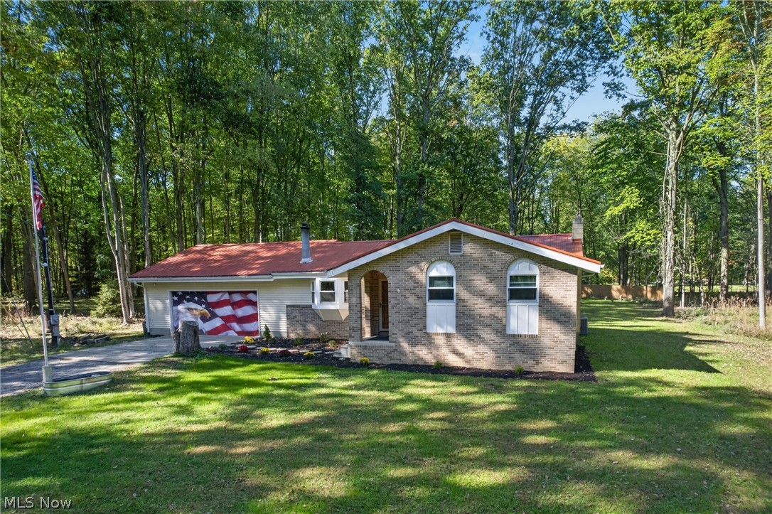 10533 Jones Road Diamond OH 44412