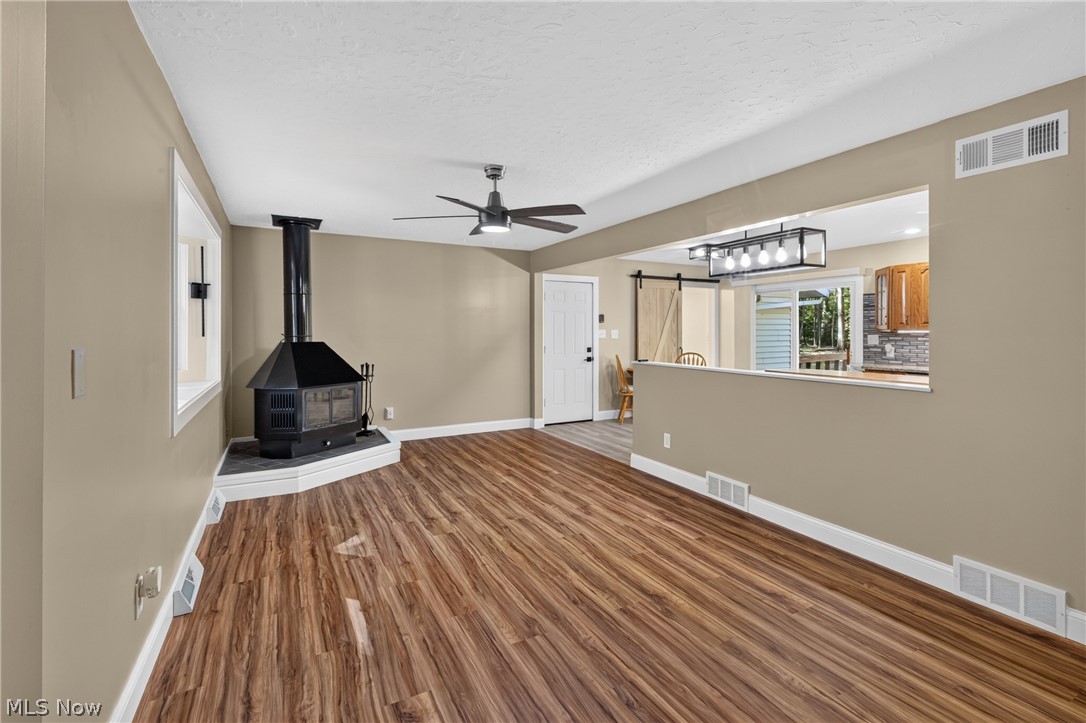 10533 Jones Road Diamond OH 44412