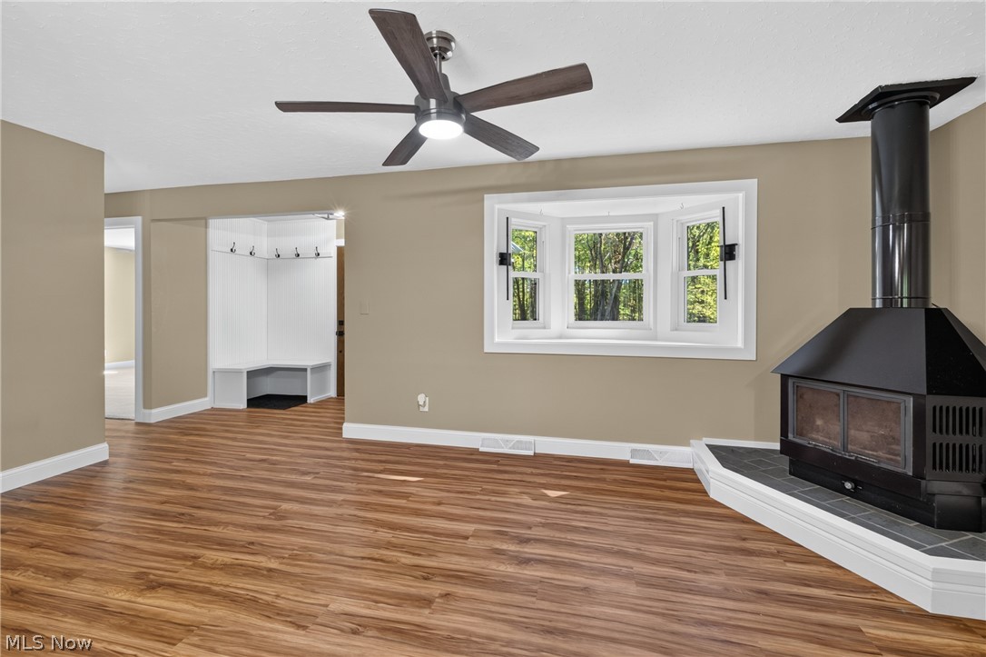 10533 Jones Road Diamond OH 44412