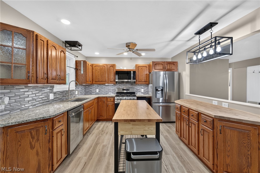 10533 Jones Road Diamond OH 44412