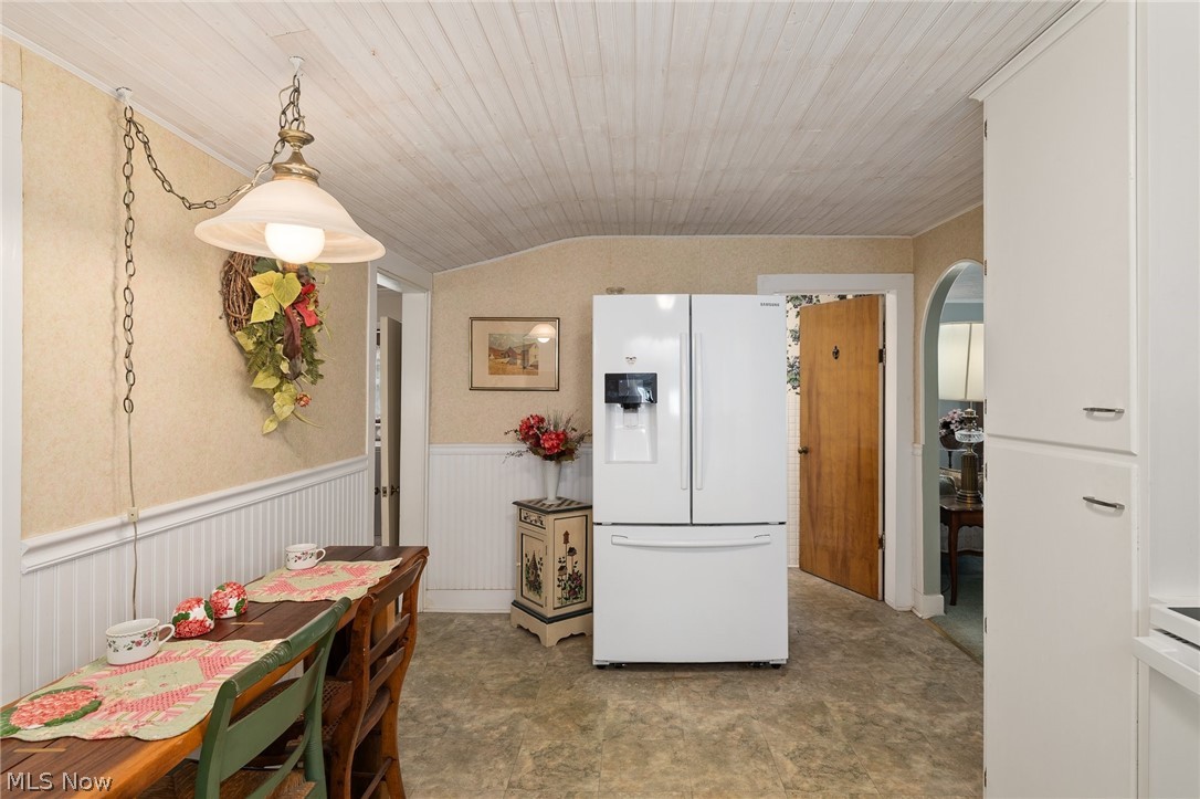 127 E Main Street New London OH 44851