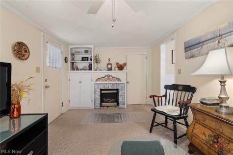 127 E Main Street New London OH 44851