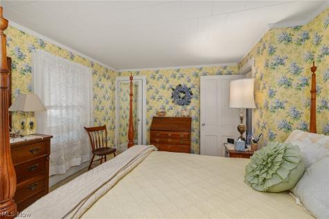 127 E Main Street New London OH 44851