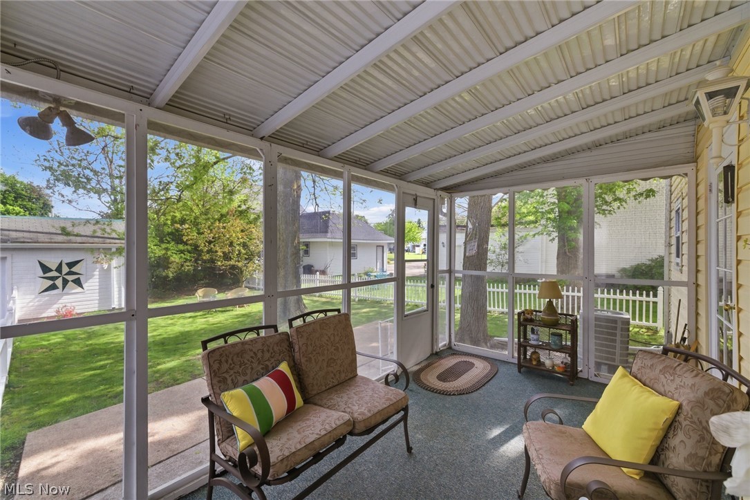 127 E Main Street New London OH 44851