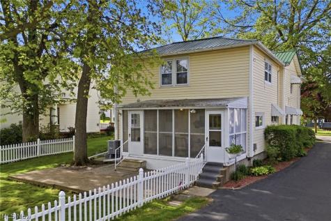 127 E Main Street New London OH 44851