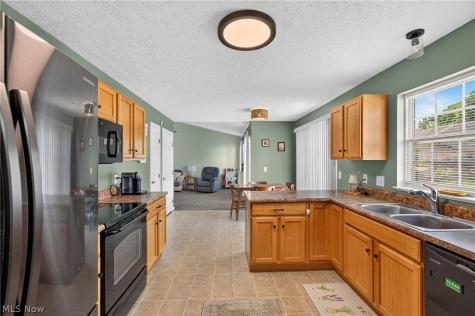 1938 Northgate Circle Akron OH 44320