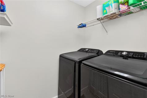 1938 Northgate Circle Akron OH 44320