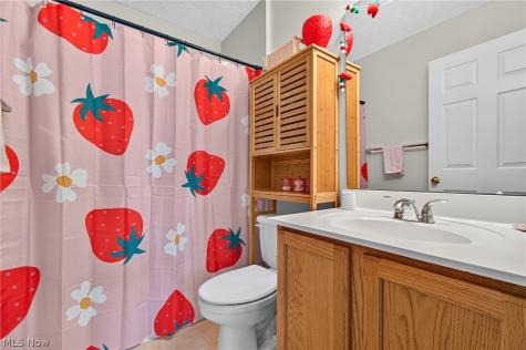 1938 Northgate Circle Akron OH 44320
