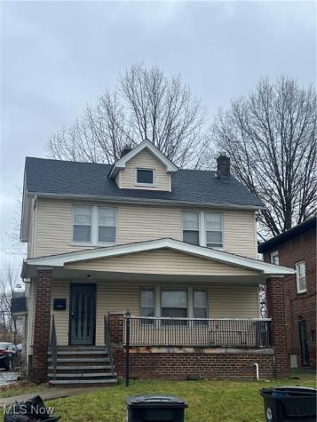 3885 E 153rd Street Cleveland OH 44128