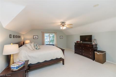 21581 Kenwood Avenue Rocky River OH 44116