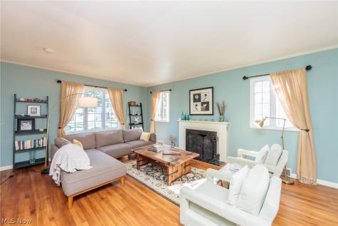 21581 Kenwood Avenue Rocky River OH 44116