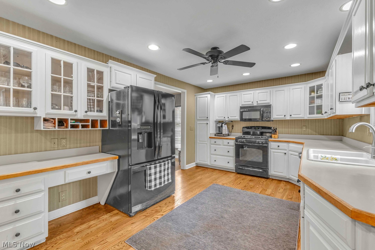 602 Elmwood Road Bay Village OH 44140