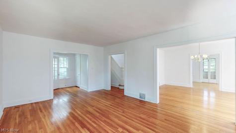 3110 Coleridge Road Cleveland Heights OH 44118