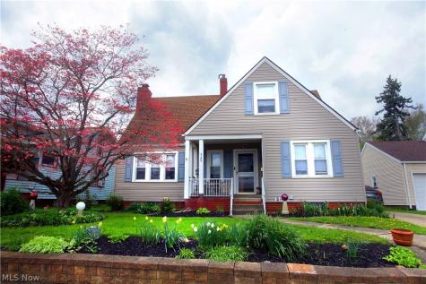 345 Roslyn Avenue NW Canton OH 44708
