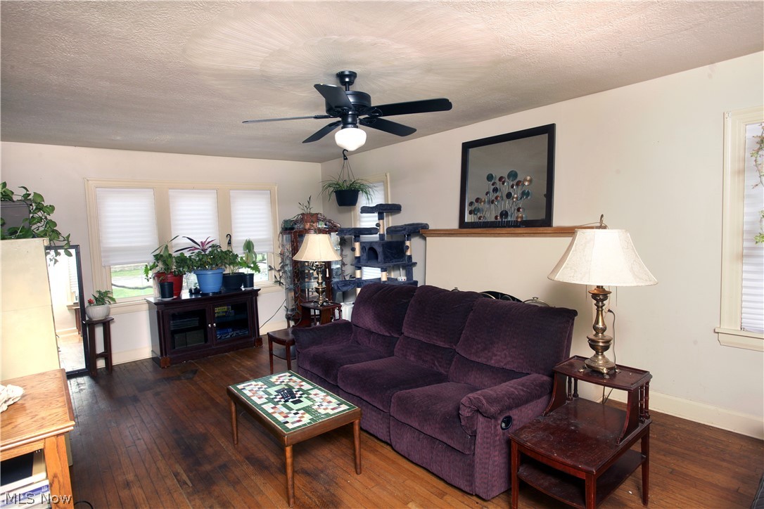 345 Roslyn Avenue NW Canton OH 44708