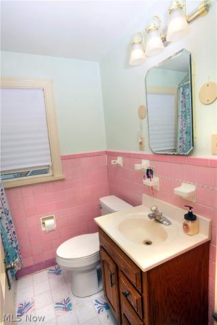 345 Roslyn Avenue NW Canton OH 44708