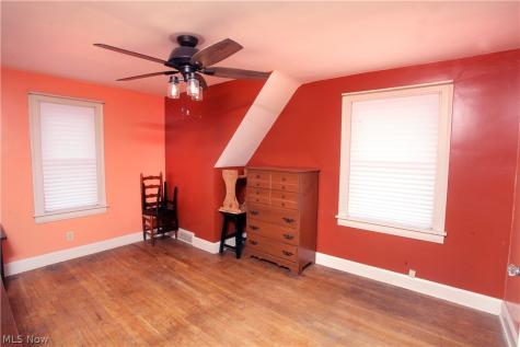 345 Roslyn Avenue NW Canton OH 44708