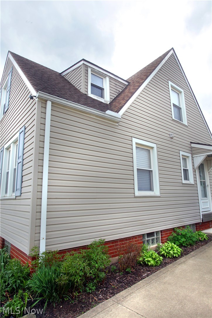 345 Roslyn Avenue NW Canton OH 44708