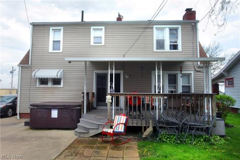 345 Roslyn Avenue NW Canton OH 44708