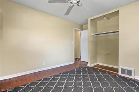 526 Meadow Lane Cuyahoga Falls OH 44221